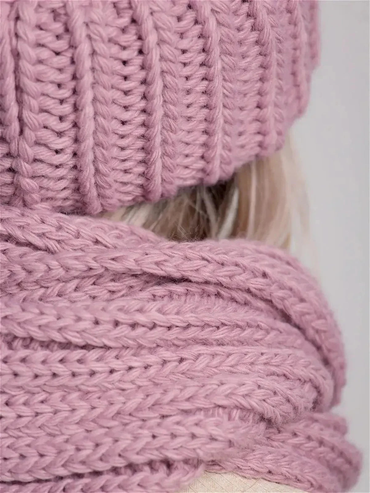 Violet Winter Accessories Set