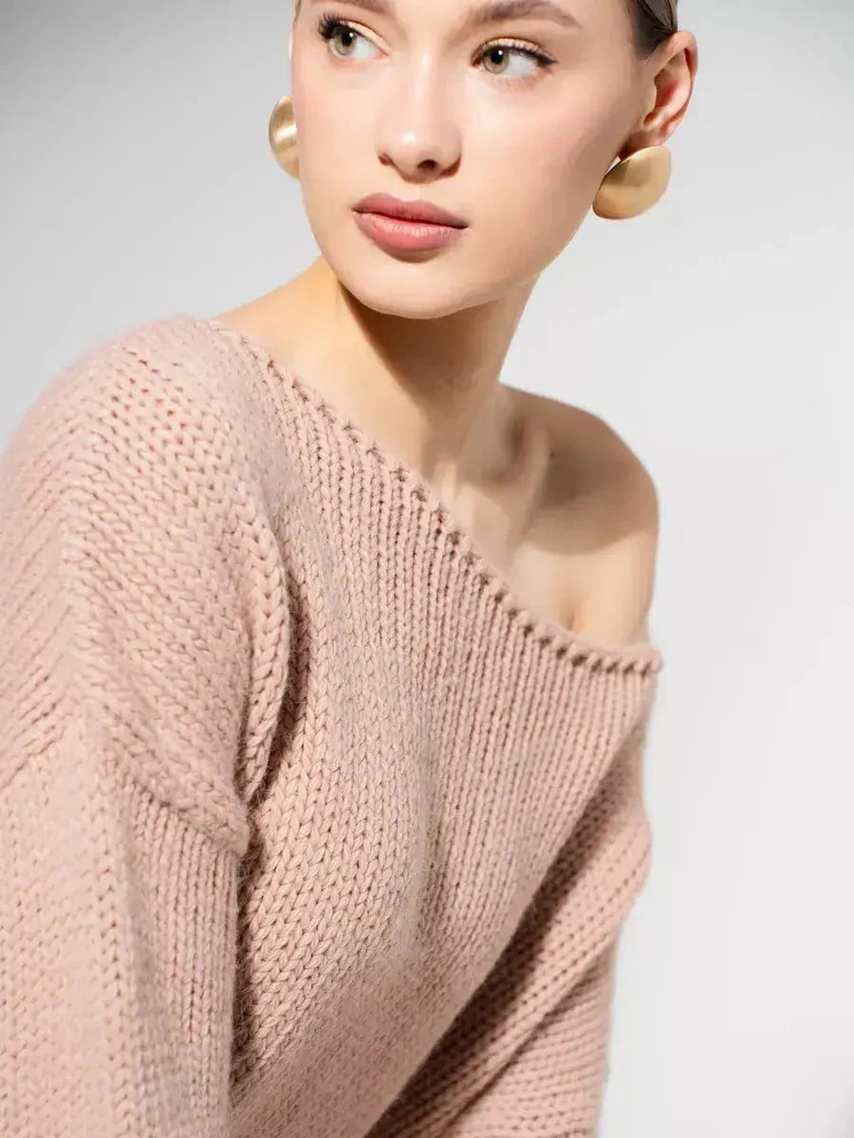 Rosea Sweater by Lauven — Oversized off-shoulder knit in soft powder pink, perfect for fall and winter.
