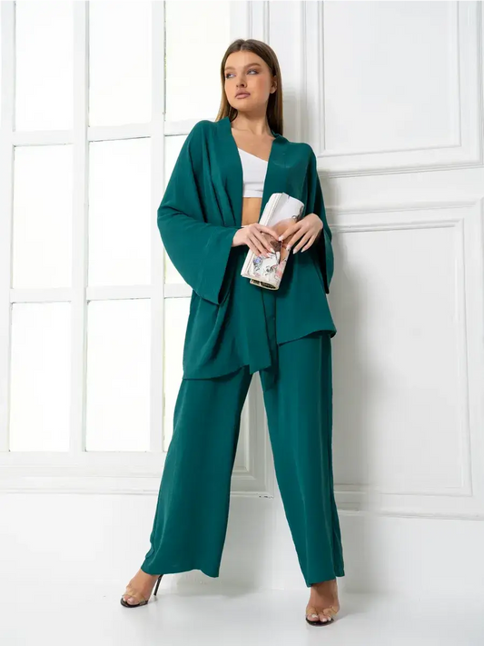 Emerald Suit Set by Lauven – Luxurious green oversized two-piece set with kimono-style robe and belt.