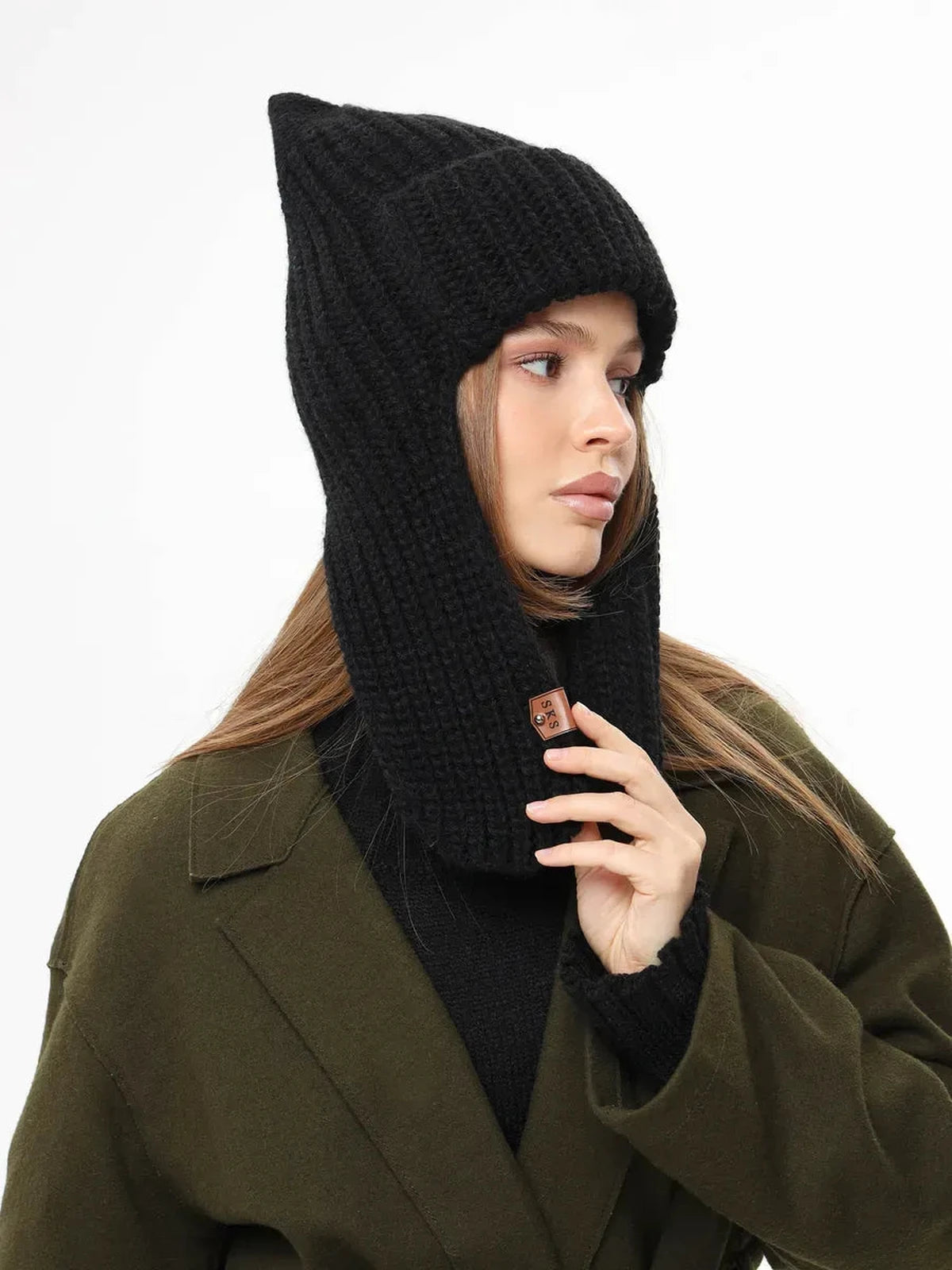 Noir Knitted Hat