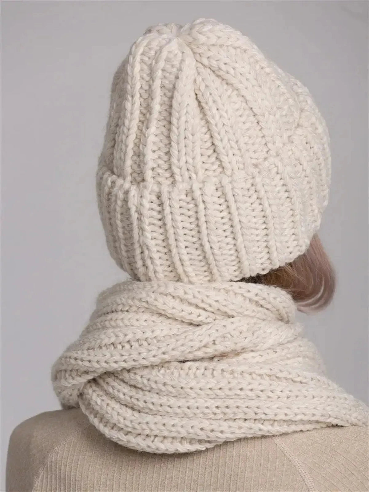 Ivory Winter Accessories Set