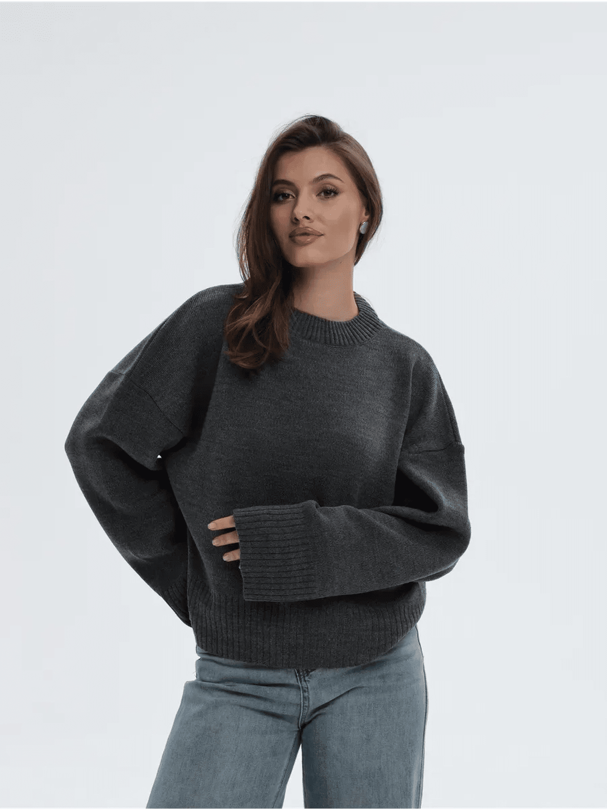 Aria Sweater by Lauven, oversized knit in anthracite gray, perfect for fall and winter elegance.
