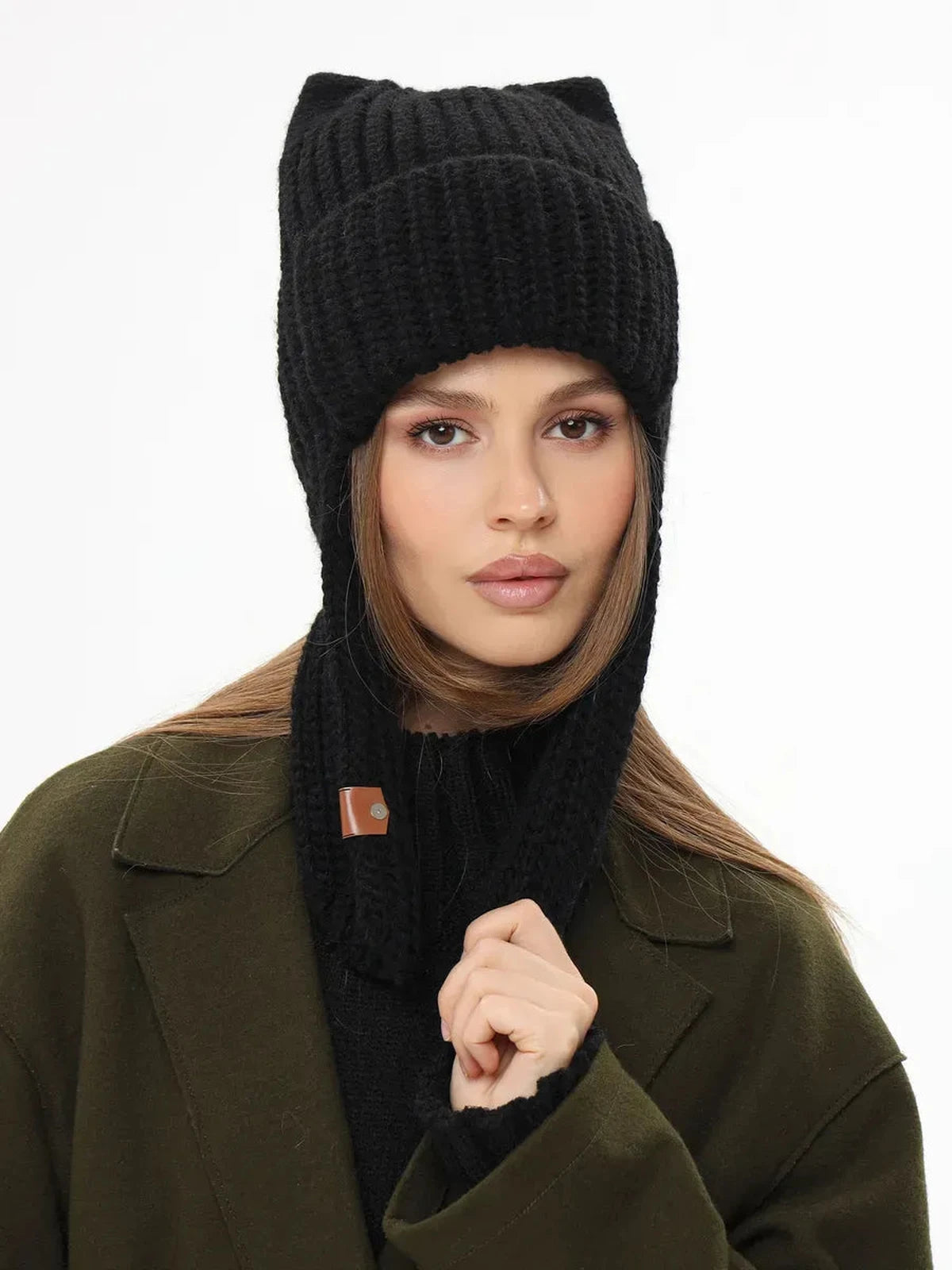 Noir Knitted Hat