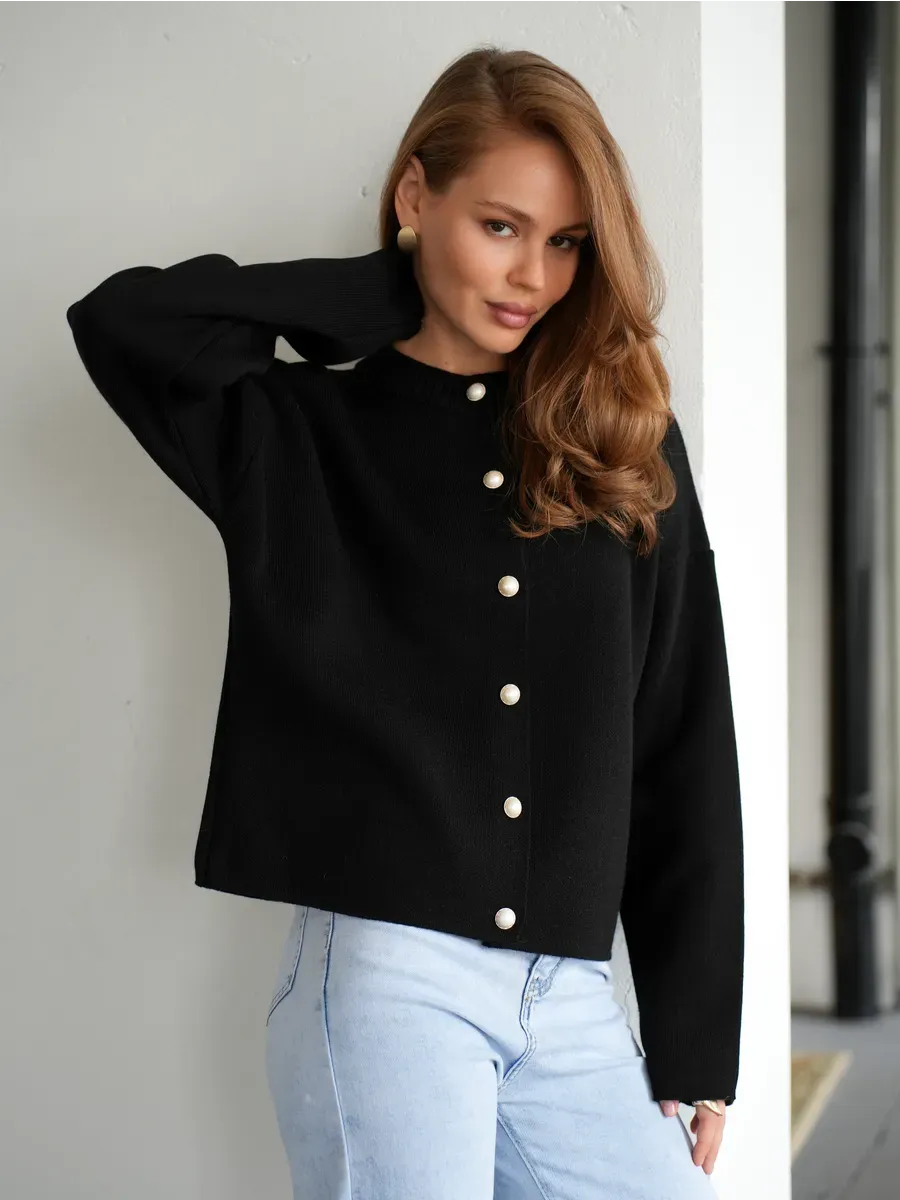 Noir Cardigan by Lauven, classic black knit with pearl button closure, perfect for stylish women's outfits.