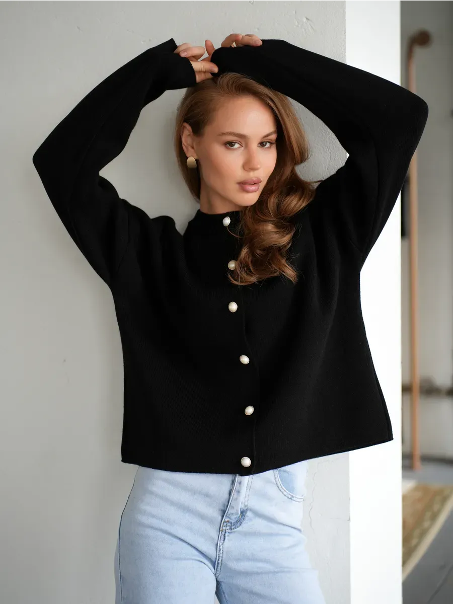Noir Cardigan by Lauven - Classic black knit with pearl button closure for women, perfect for transitional seasons.