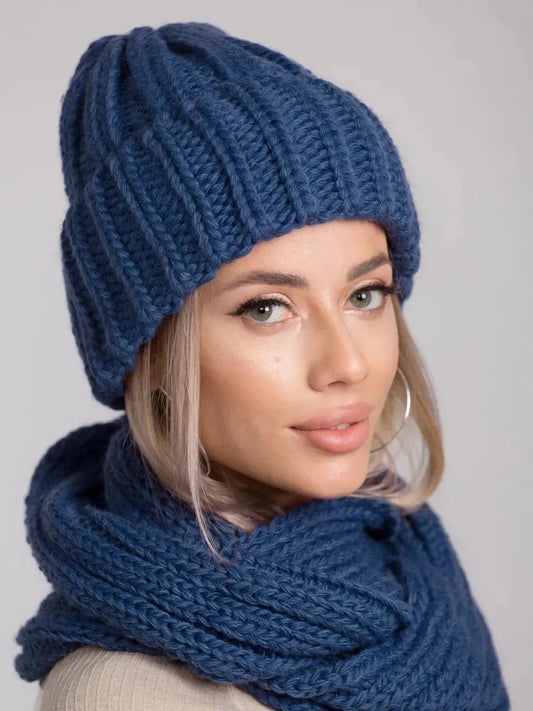 Sapphire Winter Accessories Set