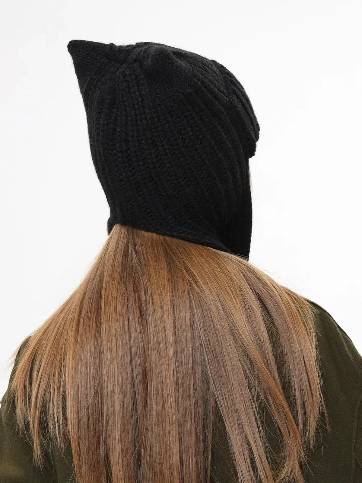 Noir Knitted Hat