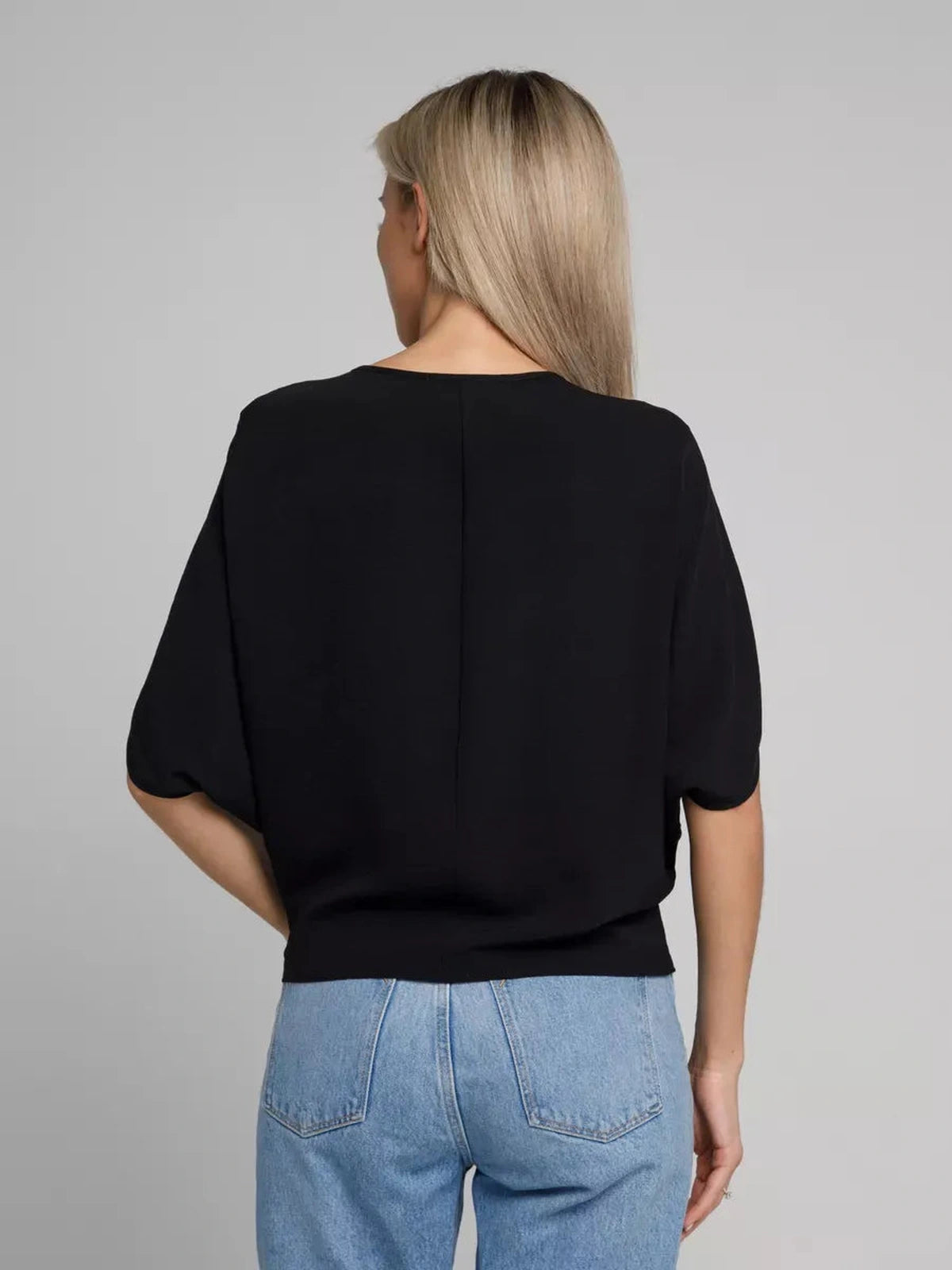 Noiré Blouse