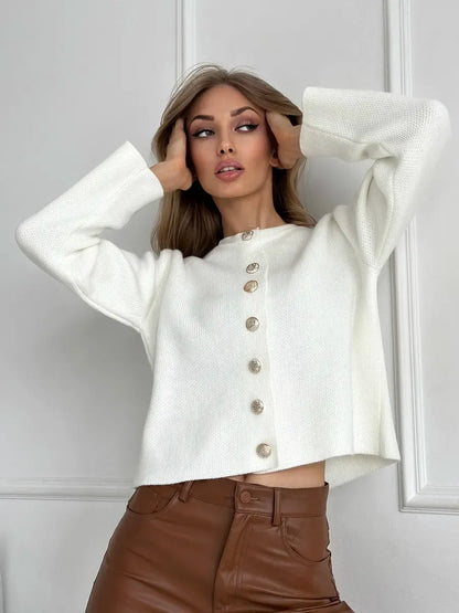 Ivory Cardigan by Lauven - Elegant cropped knitwear with button closure, perfect for youthful and stylish outfits.