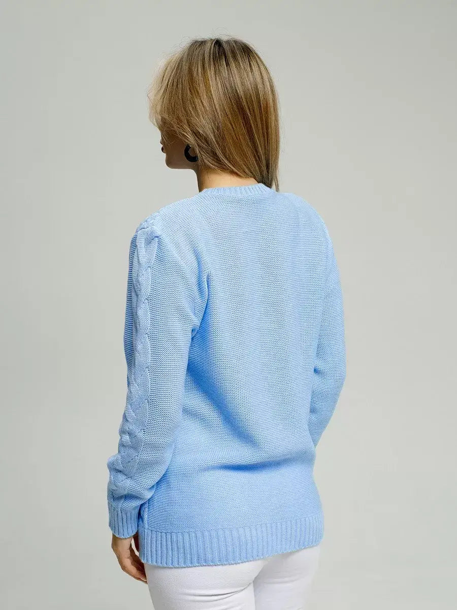 Alba Pullover in light blue by Lauven, showcasing a classic fit and breathable comfort with stylish back view.