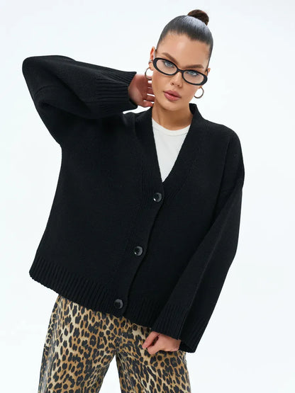 Luna Cardigan by Lauven, cozy oversized knitwear with button closure, perfect for stylish layering.