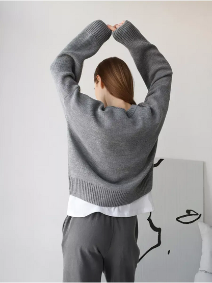 Nova Pullover from Lauven - Oversized cropped women's sweater in chic silver-gray melange.