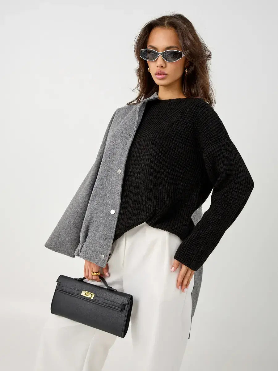 Nola Sweater by Lauven, oversized black knit pullover with crew neck, perfect for colder seasons.