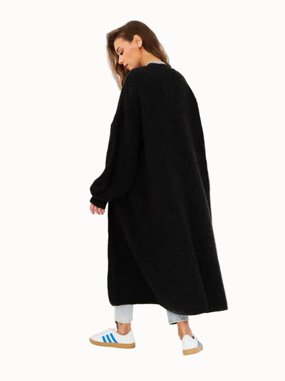 Onyx Cardigan by Lauven – Oversized chunky knitwear showcasing a stylish look and exceptional comfort.