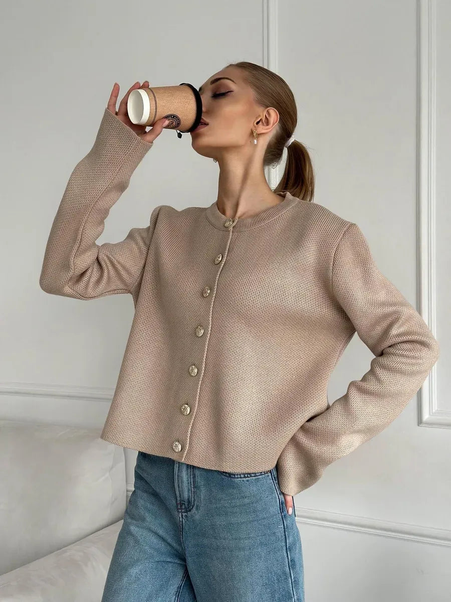 Sable Cardigan by Lauven, breathable cropped knitwear in beige with buttons, stylish and comfortable for women.