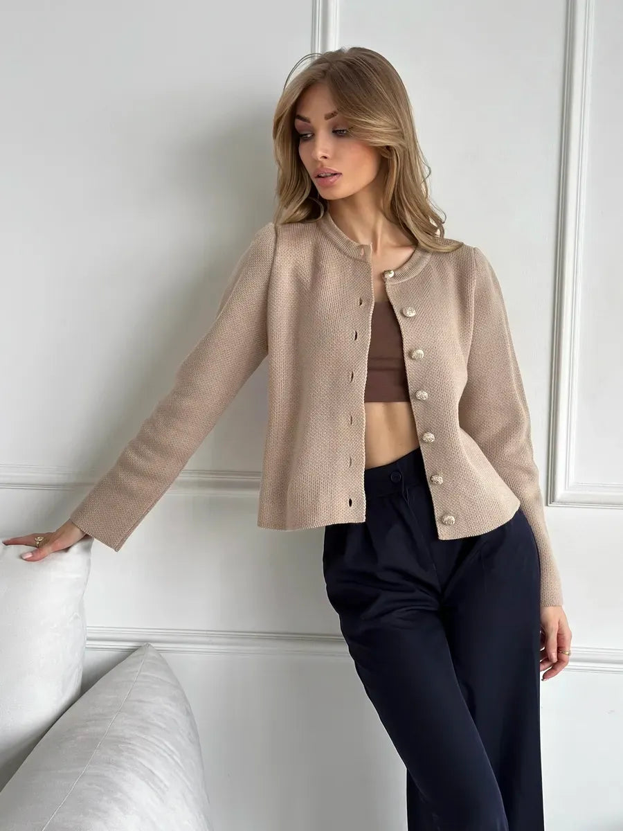 Sable Cardigan by Lauven – Elegant beige cropped knitwear style for women, perfect for business and comfort.